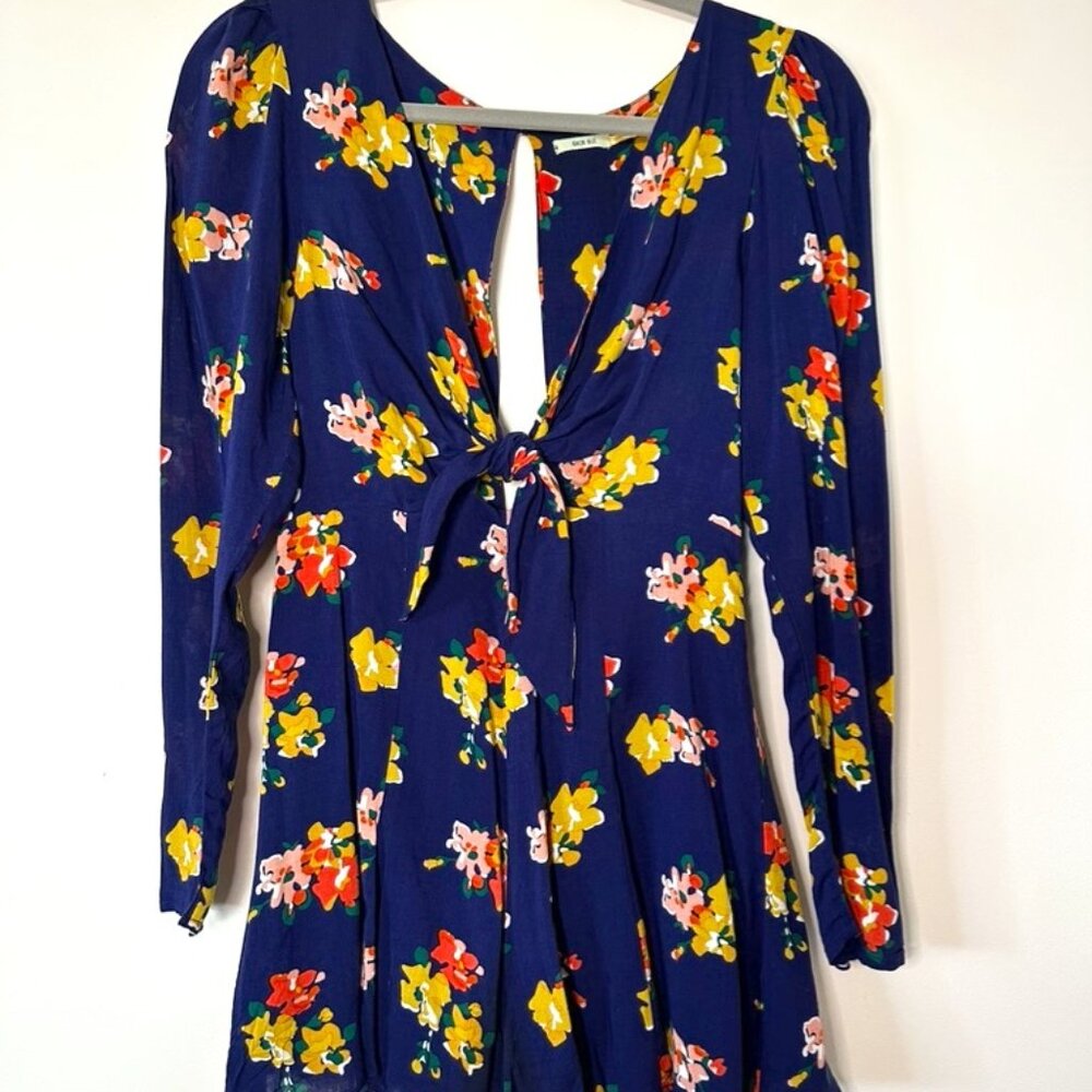 Kimchi Blue, Women's Maddie Plunging Tie-Front Playsuit, Size 0